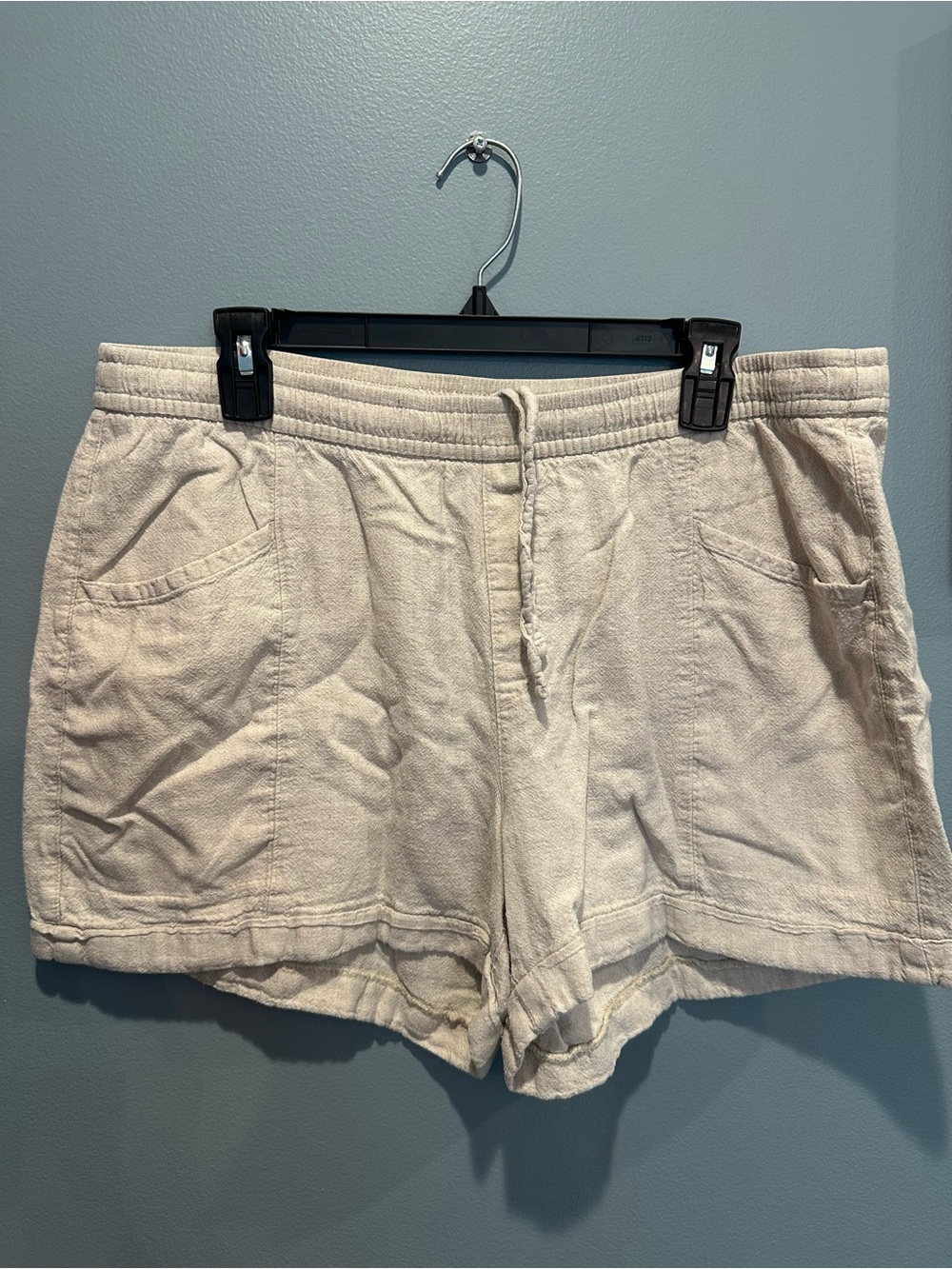 Old Navy Cream Drawstring Terry Cloth Athletic Shorts